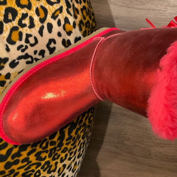 🆕UGG BAILEY BOW GLISTEN SIZE:10 NEW IN BOX COLOR RADISH SOLDOUT DEAD-STOCK - Picture 12 of 14